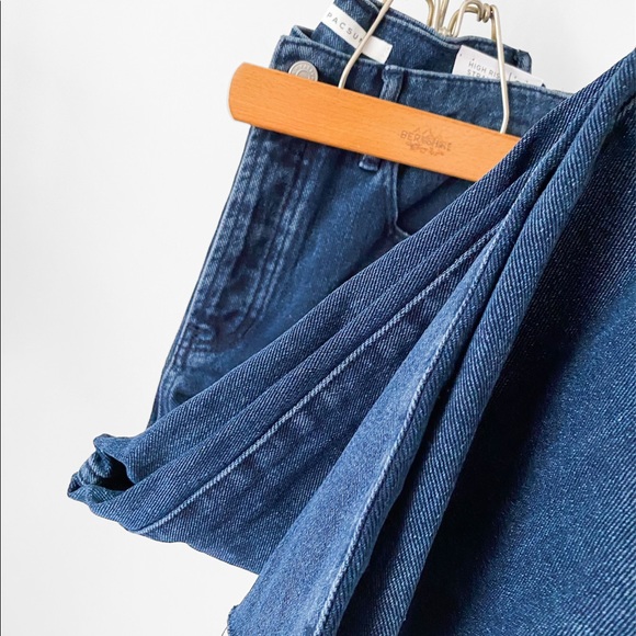 High Rise Straight Jean - Picture 5 of 5